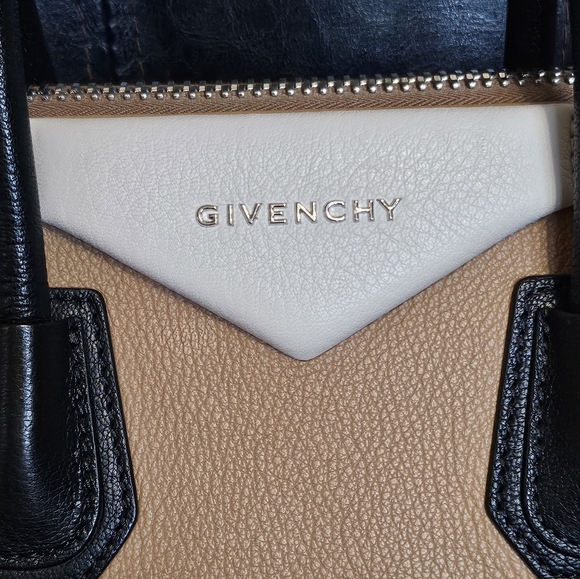 Givenchy Antigona - Picture 10 of 16
